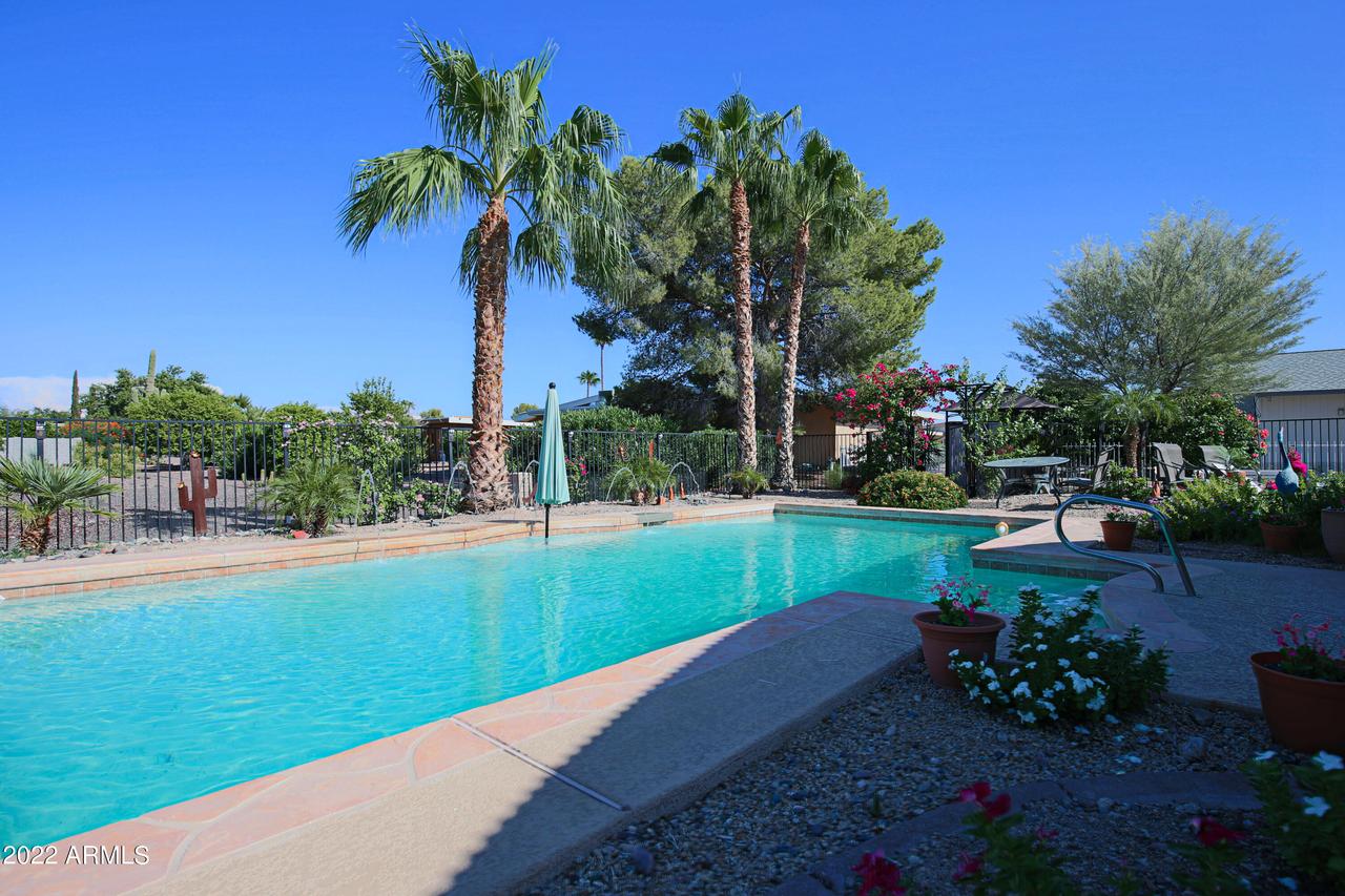 17833 N Willowbrook Dr., Sun City, AZ 85373
