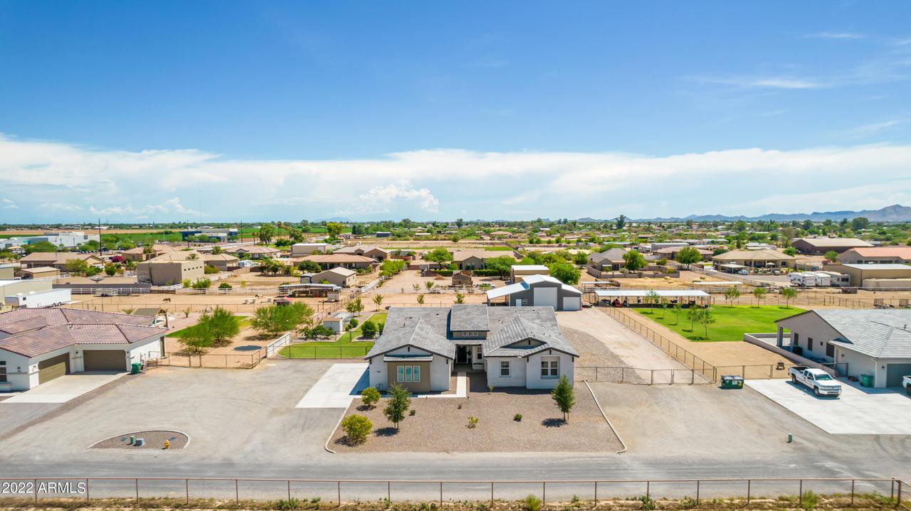 1647 E Lobo St., San Tan Valley, AZ 85140