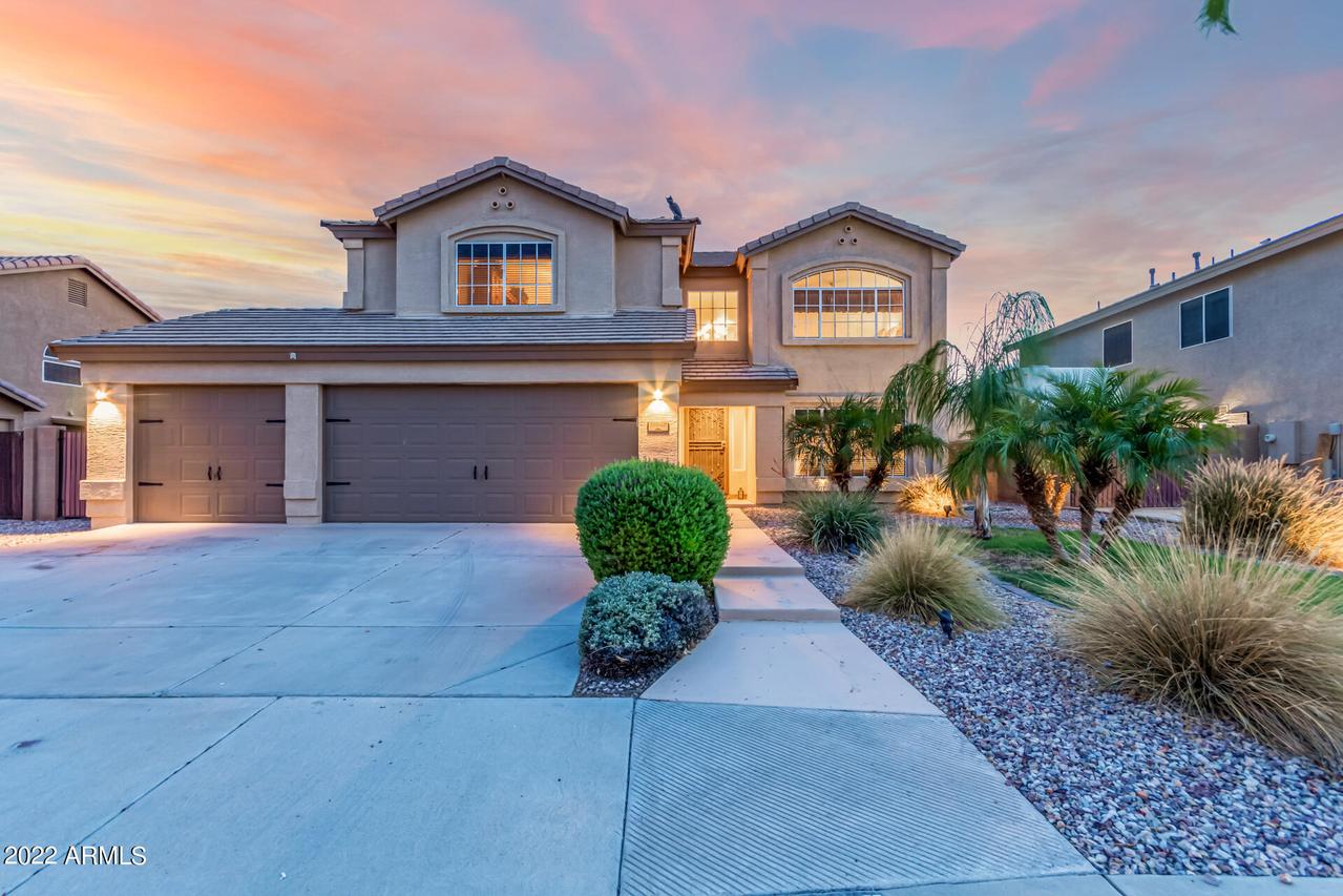 31640 N Blackfoot Dr., San Tan Valley, AZ 85143