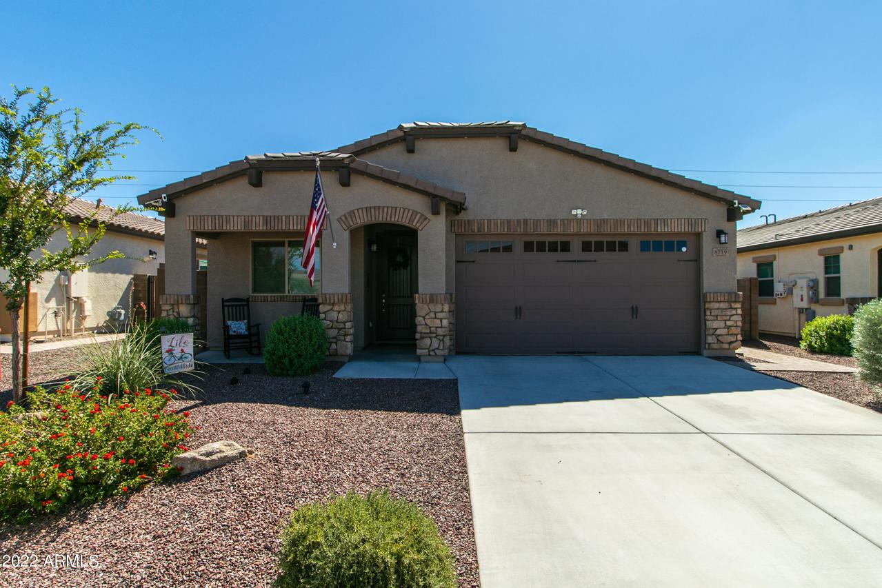 8719 N 171st Dr., Waddell, AZ 85355