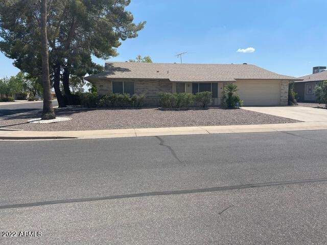 20031 N Willow Creek Cir., Sun City, AZ 85373