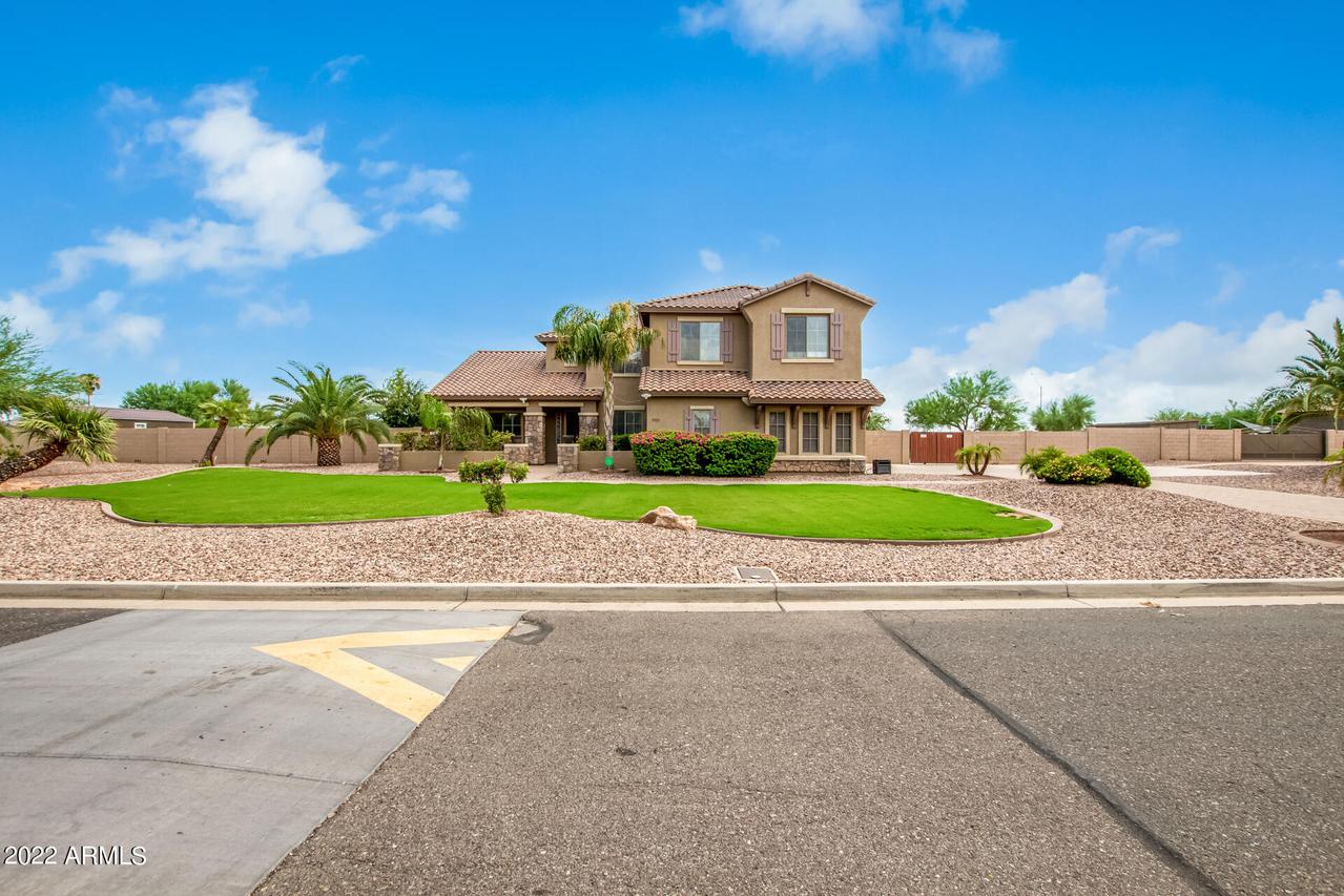 14121 W Becker Ln., Surprise, AZ 85379