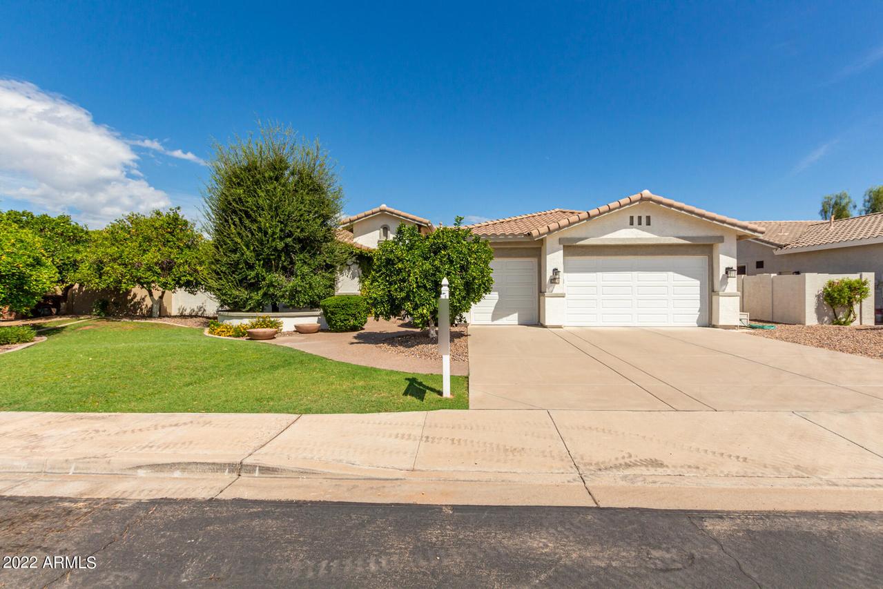 3020 E Huber St., Mesa, AZ 85213