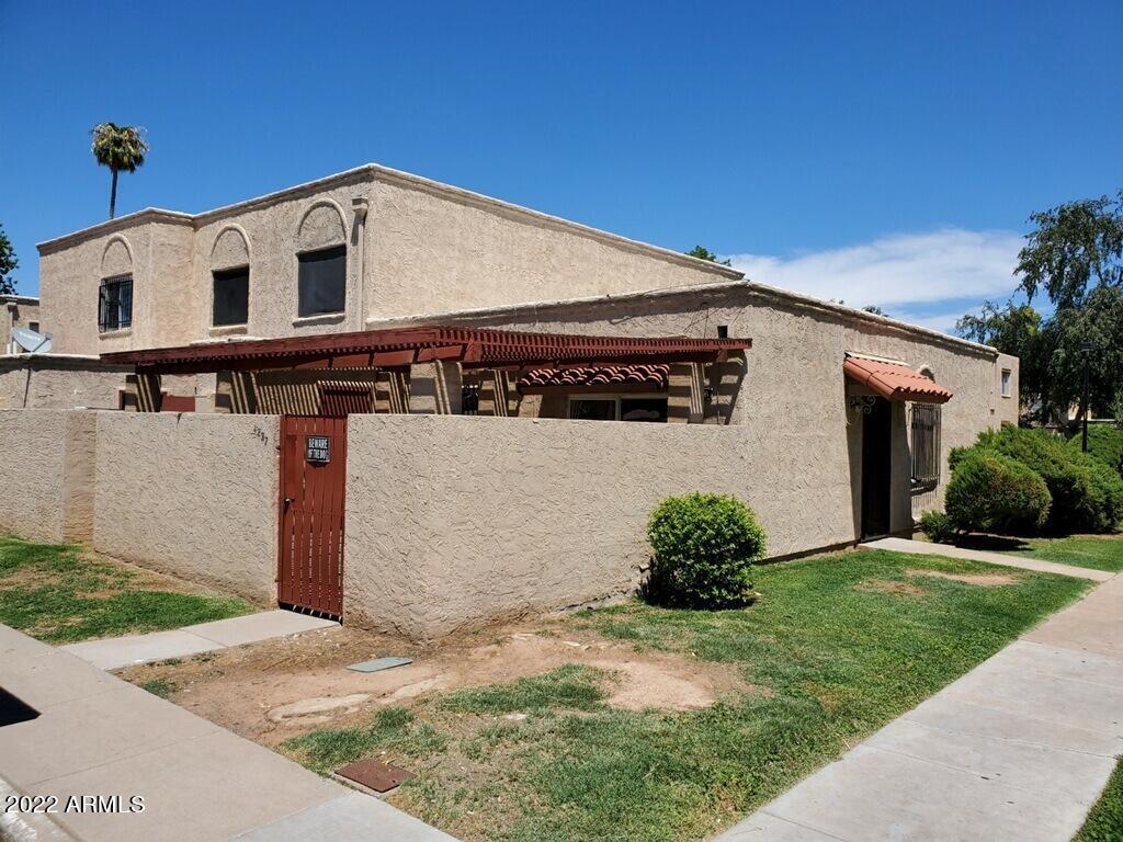 4237 N 68th Ave., Phoenix, AZ 85033