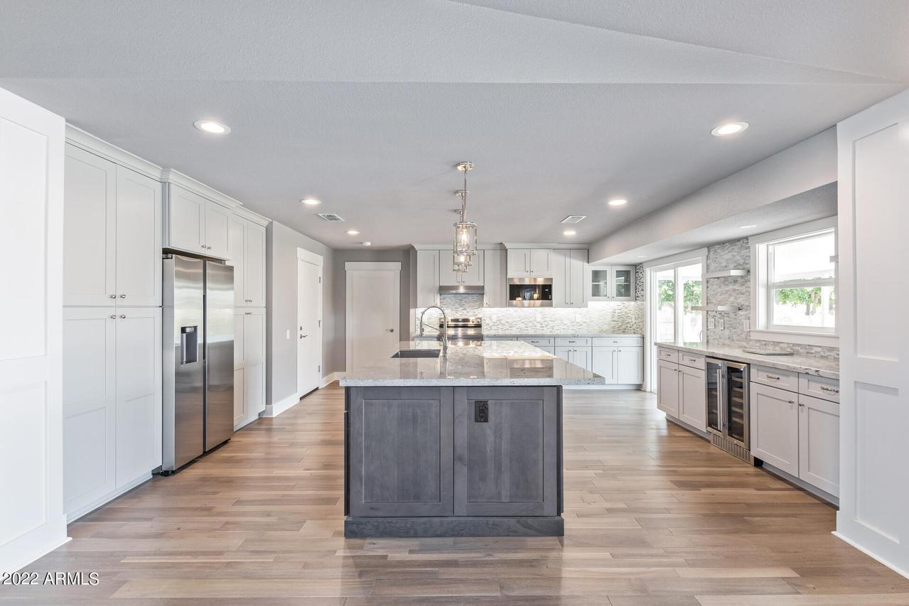 13444 W Gable Hill Dr., Sun City West, AZ 85375