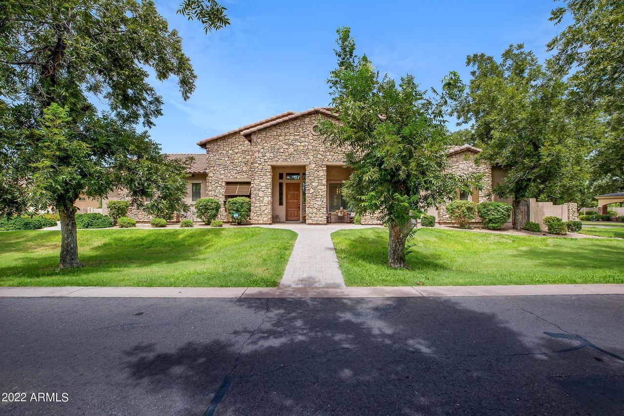 20130 E Sunset Dr., Queen Creek, AZ 85142