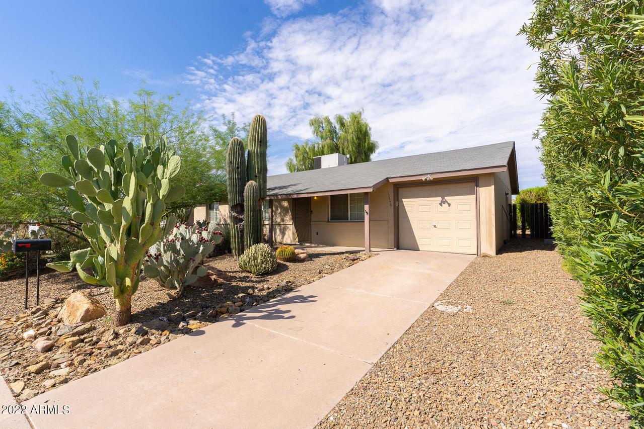 13646 N 34th Pl., Phoenix, AZ 85032