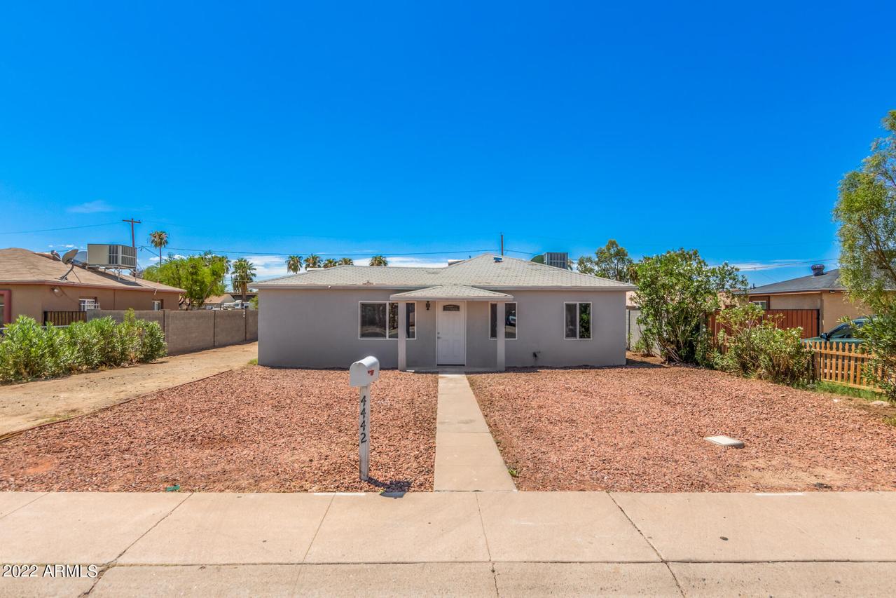 4442 S 19th St., Phoenix, AZ 85040