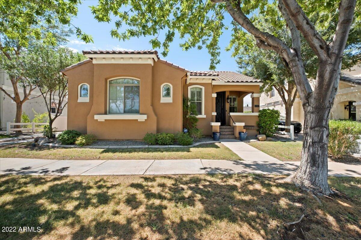 2707 E James St., Gilbert, AZ 85296