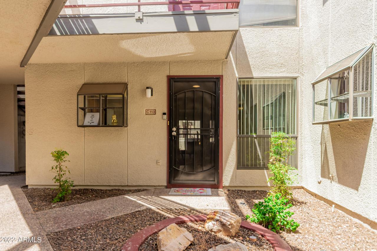 3420 W Danbury Dr. #C113, Phoenix, AZ 85053