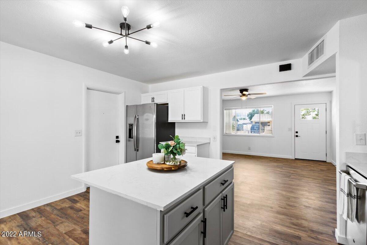 1603 W Auburn St., Mesa, AZ 85201