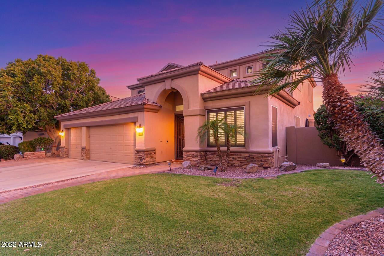 1427 W Saltsage Dr., Phoenix, AZ 85045