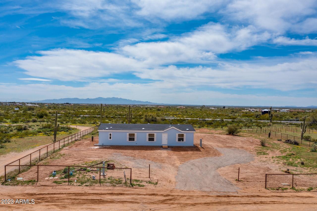 25409 W Opportunity Way, Morristown, AZ 85342