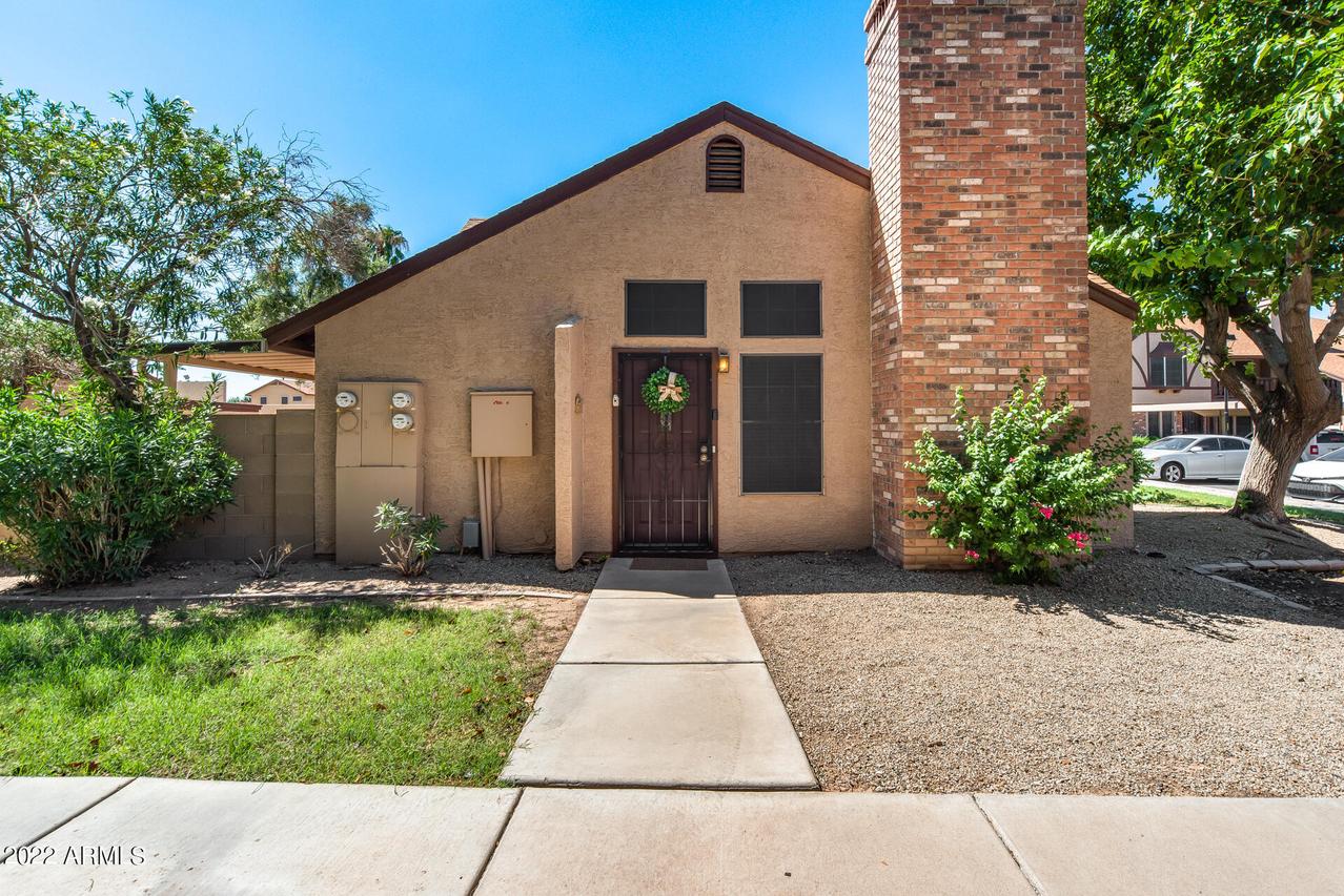 8111 W Wacker Rd. #15, Peoria, AZ 85381