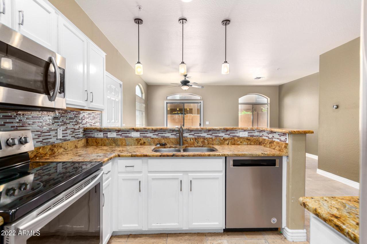 2150 E Bell Rd. #1084, Phoenix, AZ 85022