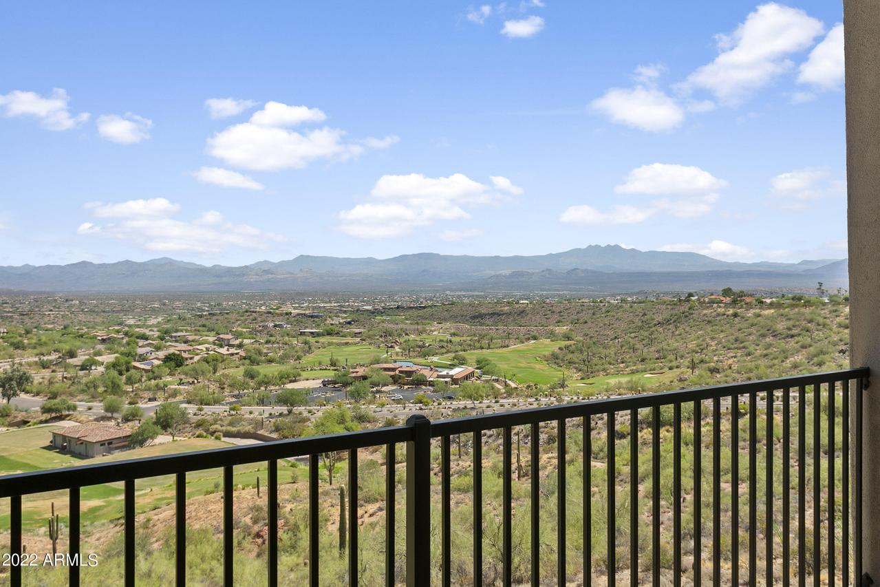 14850 E Grandview Dr. #220, Fountain Hills, AZ 85268