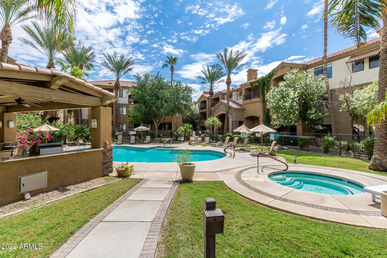 5302 E Van Buren St. #1053, Phoenix, AZ 85008