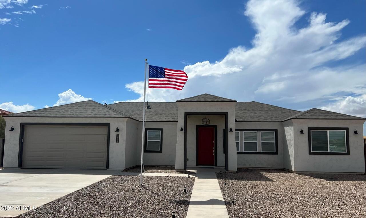 13501 S Huntington Rd., Arizona City, AZ 85123