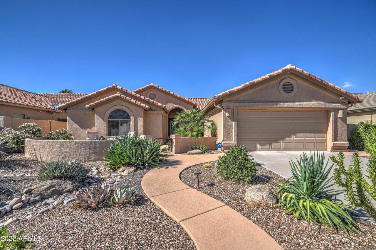 9216 E Rocky Lake Dr., Sun Lakes, AZ 85248