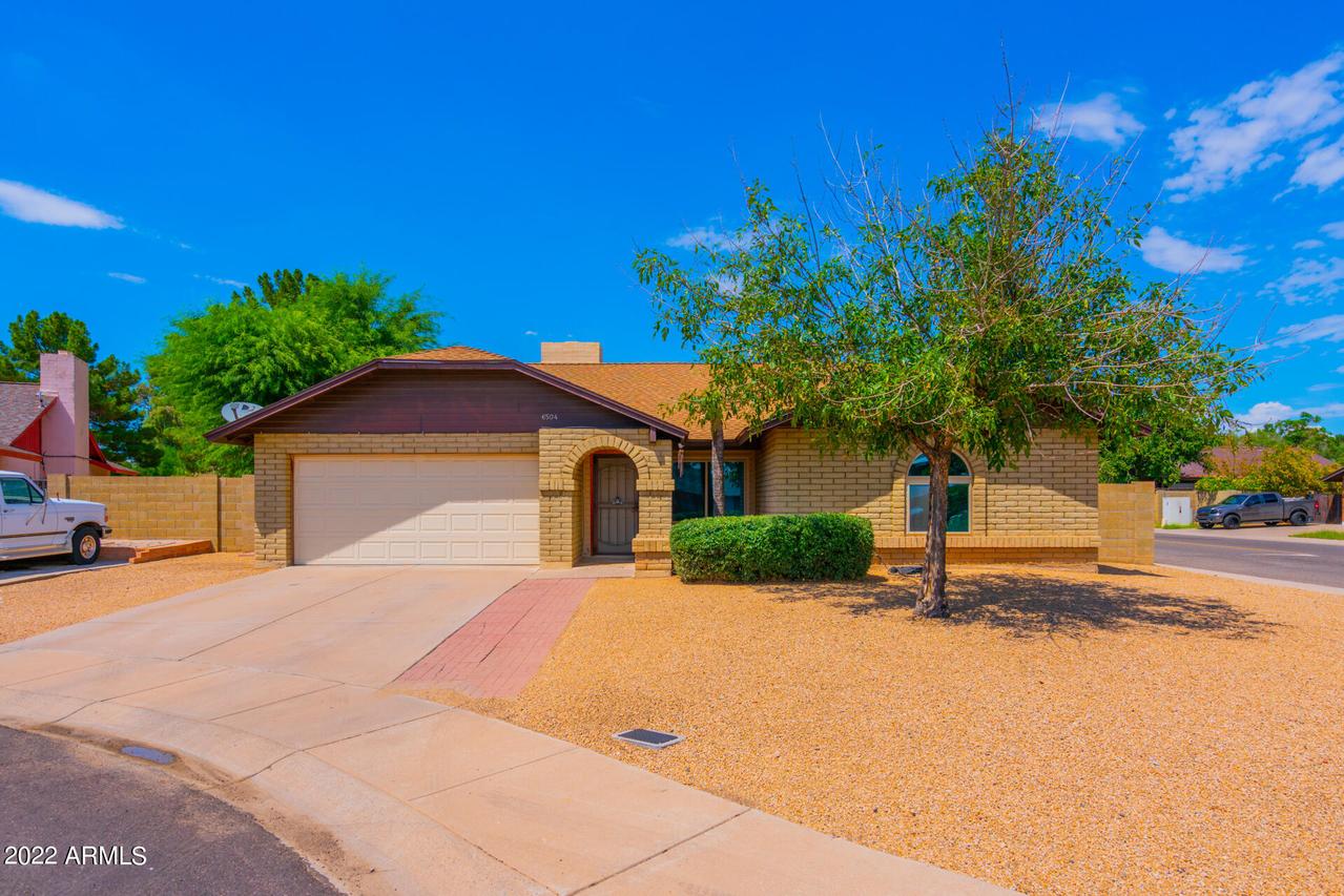 6504 W Cochise Dr., Glendale, AZ 85302