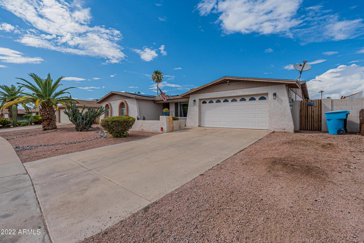 3202 W Mcrae Way, Phoenix, AZ 85027