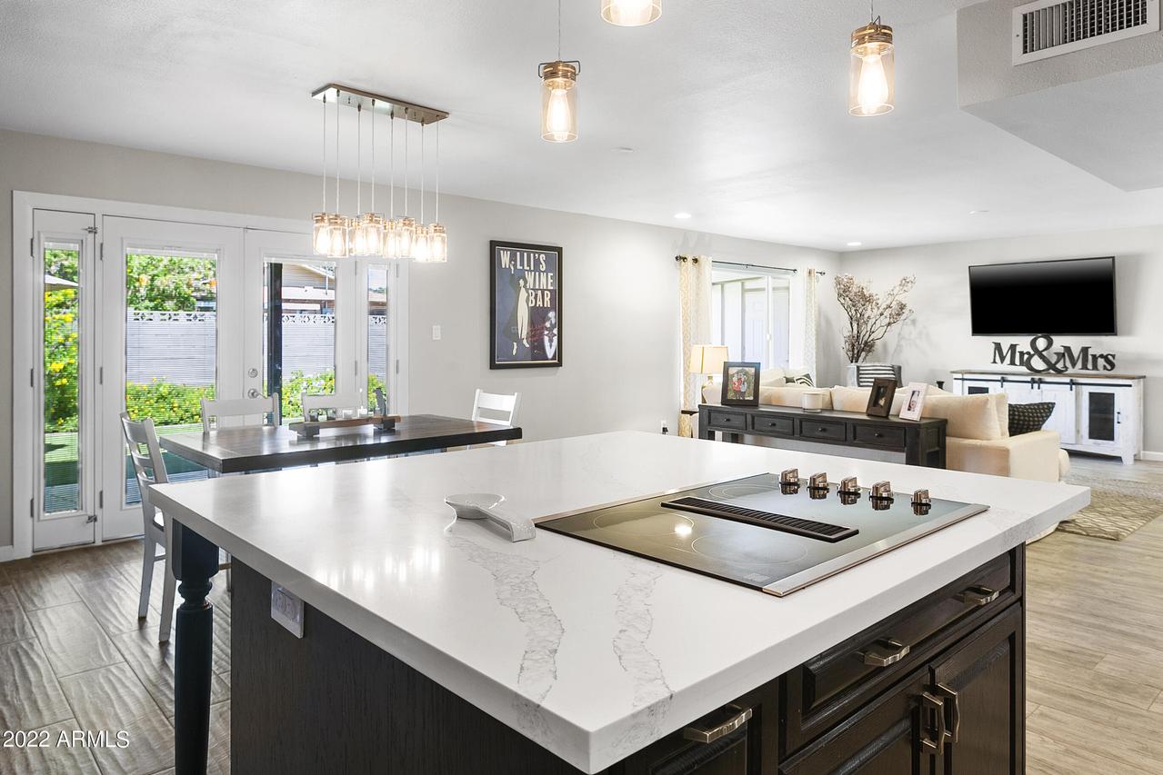 8722 E Holly St., Scottsdale, AZ 85257