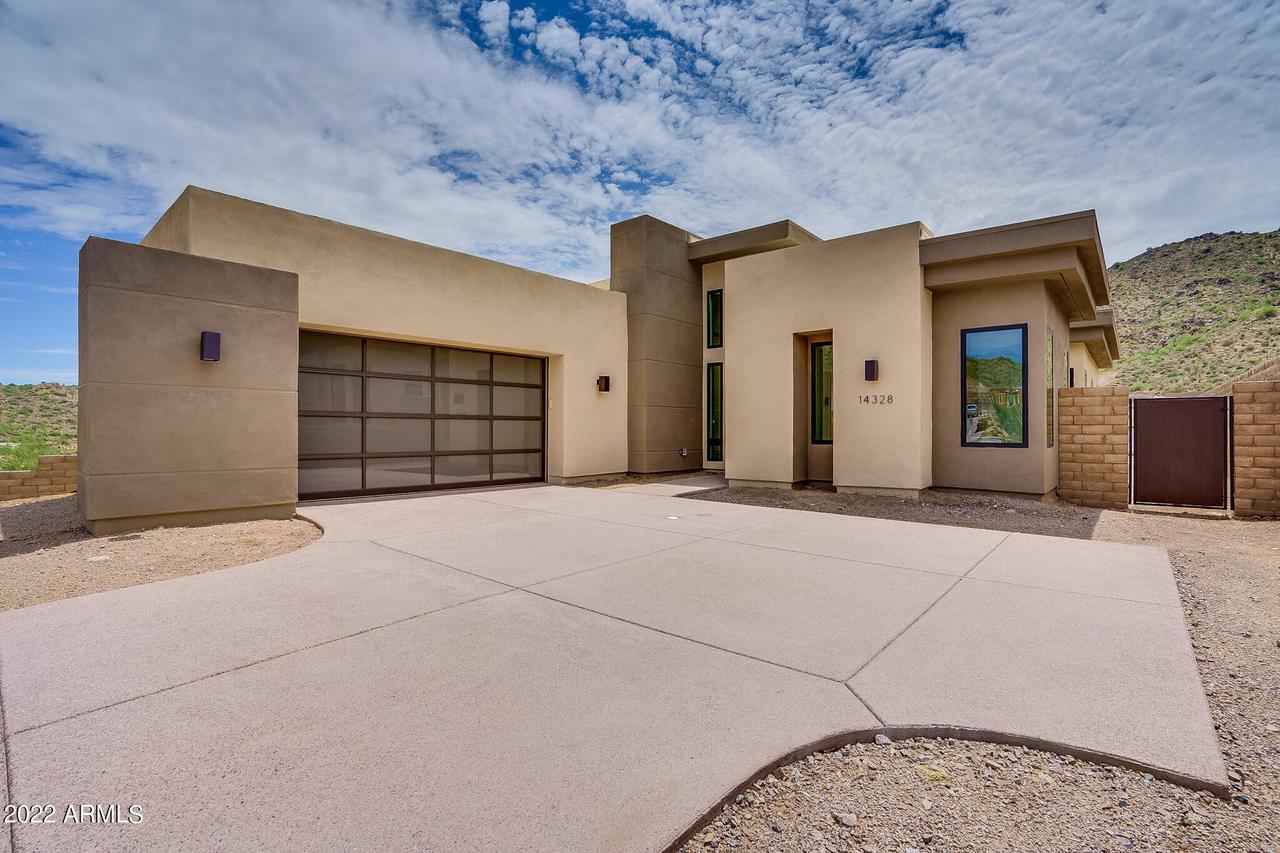14328 N Valencia Dr., Fountain Hills, AZ 85268