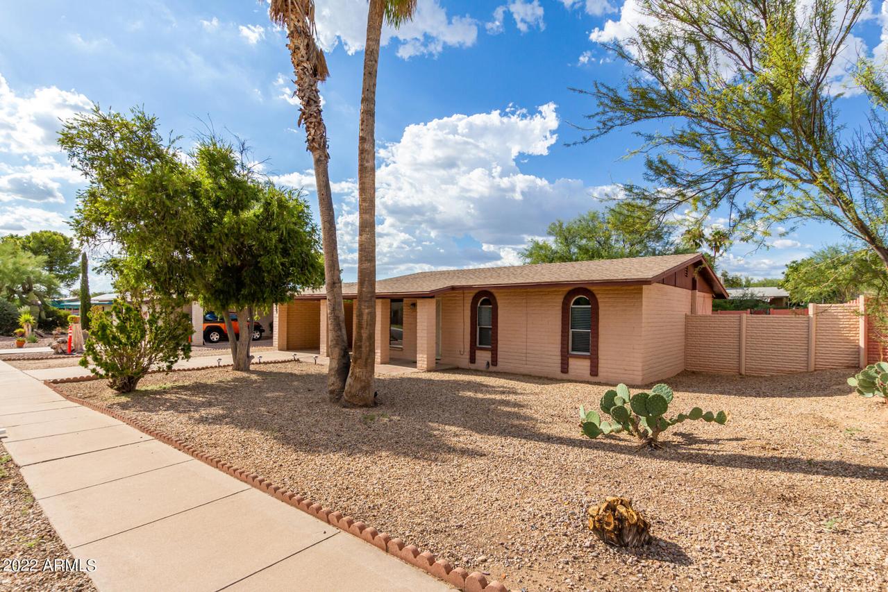 2742 W Rudasill Rd., Tucson, AZ 85741