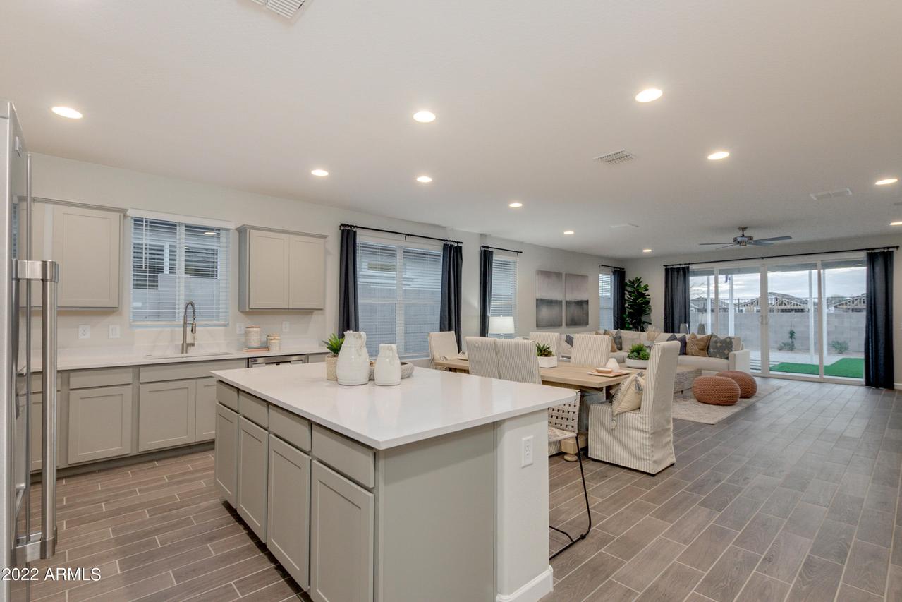 36725 N Alderney Rd., San Tan Valley, AZ 85143