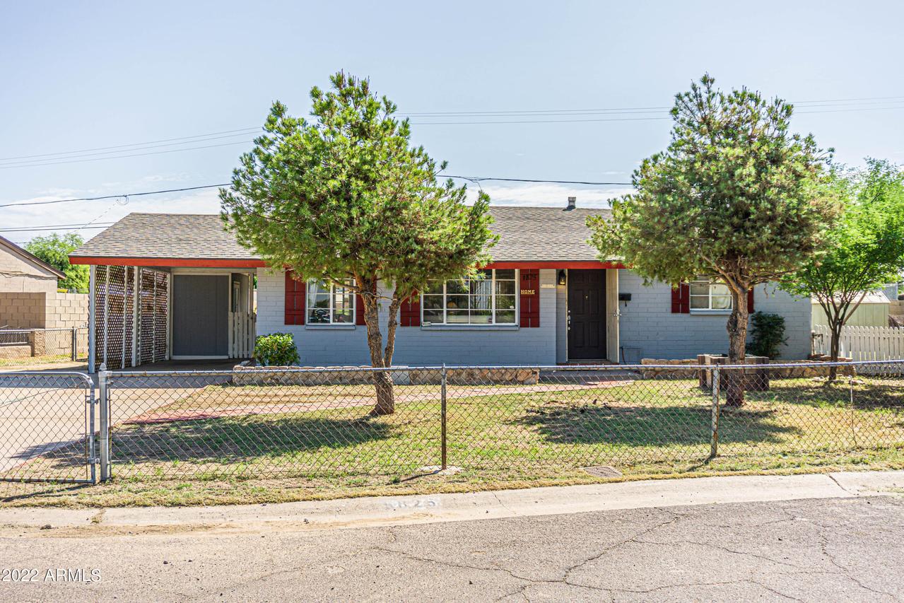 9825 N 16th Ave., Phoenix, AZ 85021