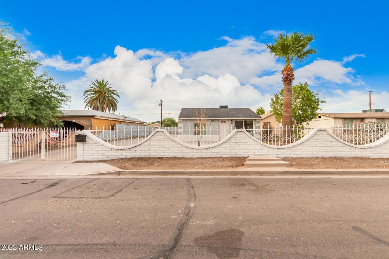 3128 W Jackson St., Phoenix, AZ 85009