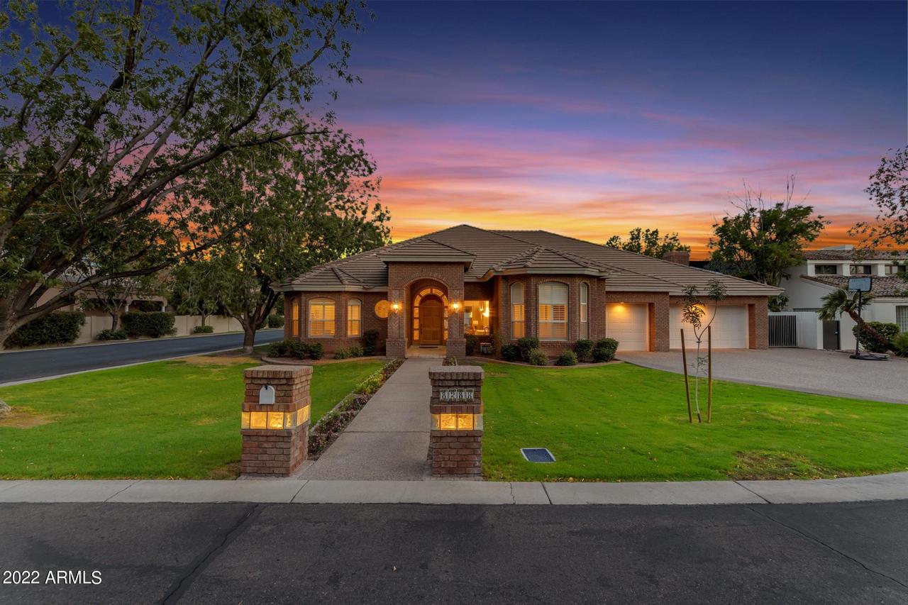 8288 S Homestead Ln., Tempe, AZ 85284