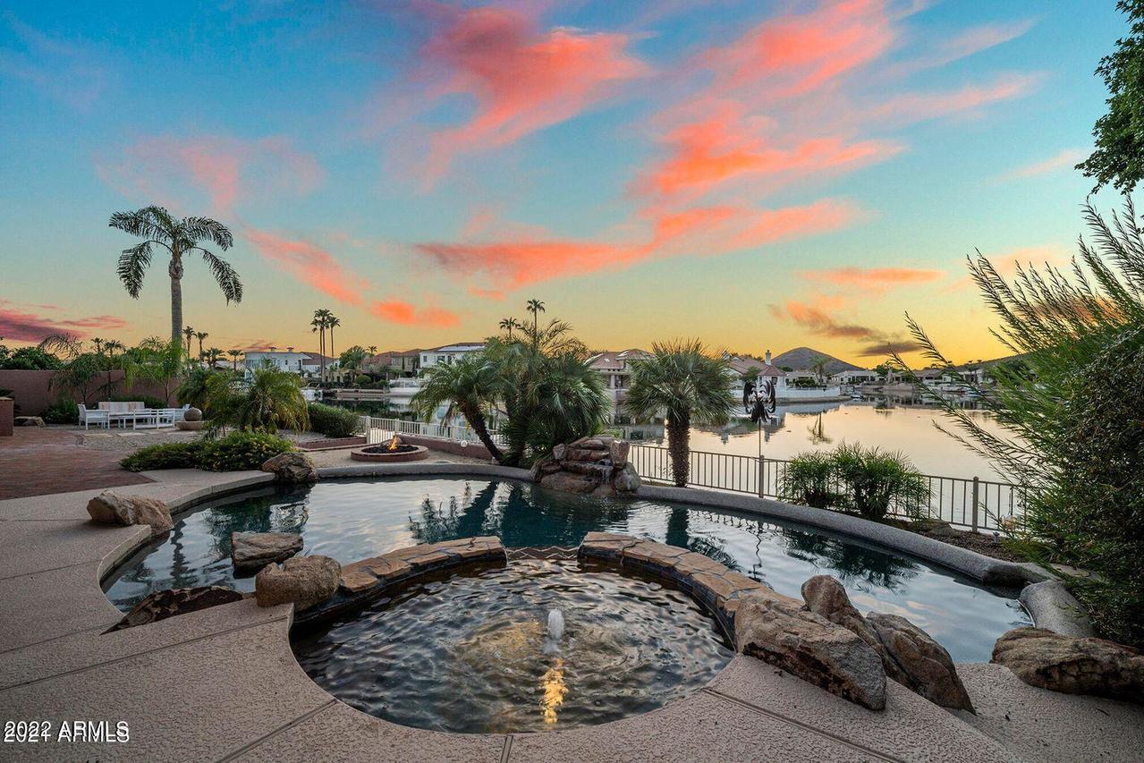21682 N 53rd Dr., Glendale, AZ 85308