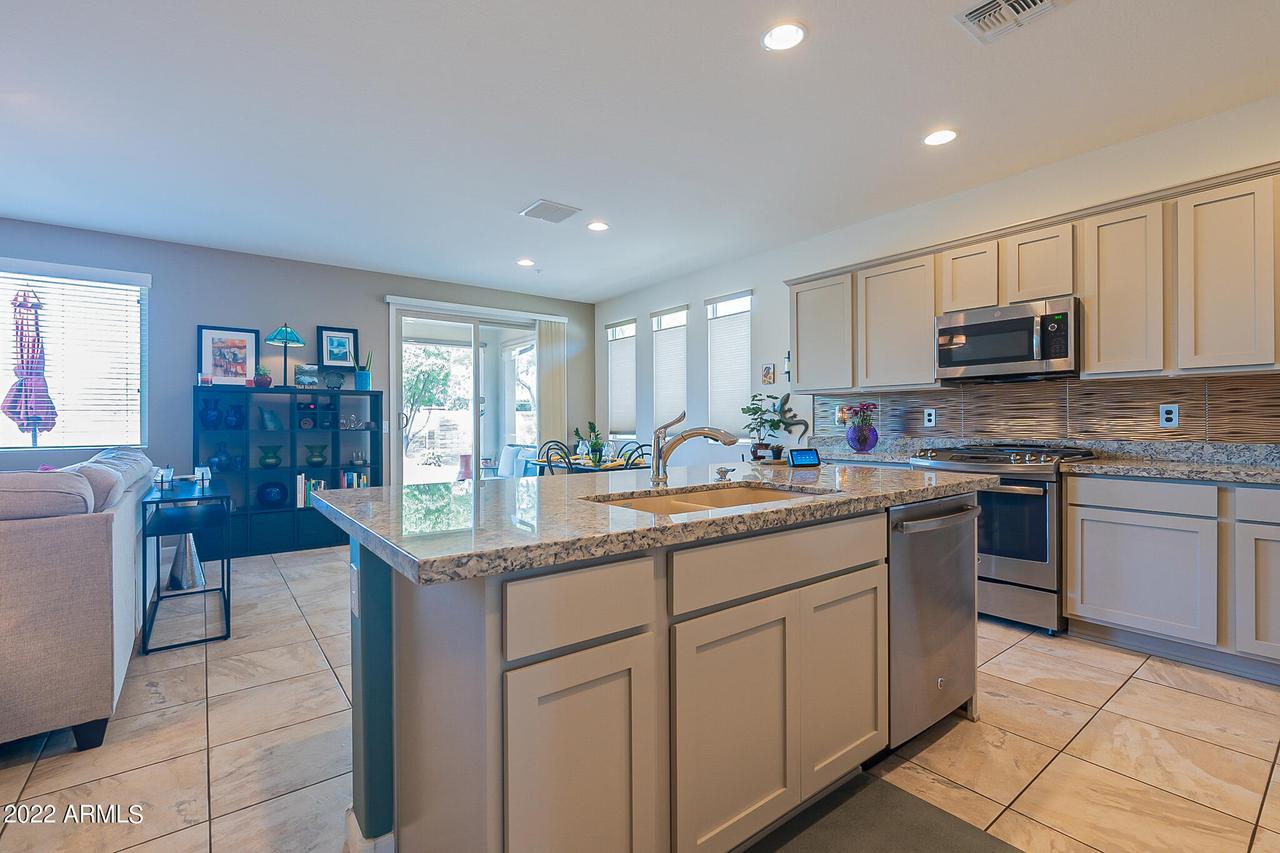 29308 N 132nd Ln., Peoria, AZ 85383