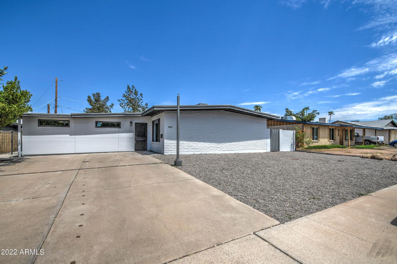 1612 E Gaylon Dr., Tempe, AZ 85282