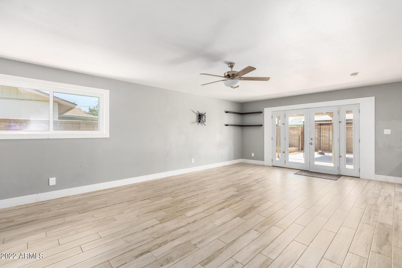 3201 W Hearn Rd., Phoenix, AZ 85053