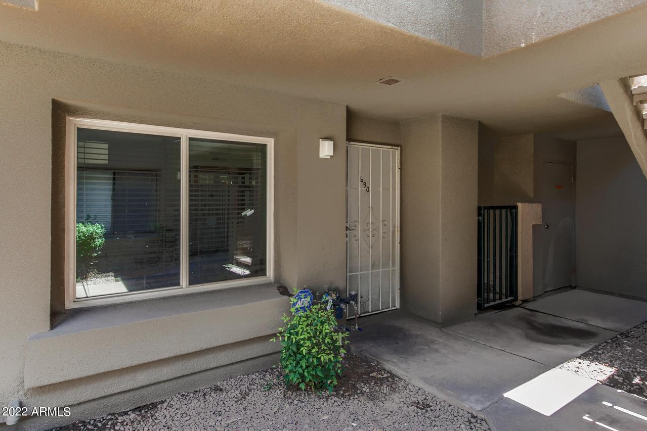 1432 W Emerald Ave. #690, Mesa, AZ 85202