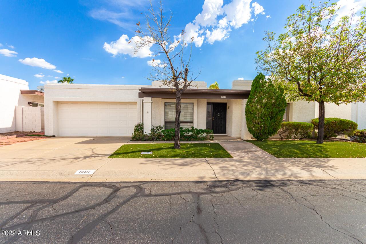 1007 E Villa Maria Dr., Phoenix, AZ 85022
