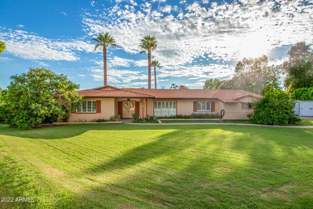 7030 N 2nd Dr., Phoenix, AZ 85021