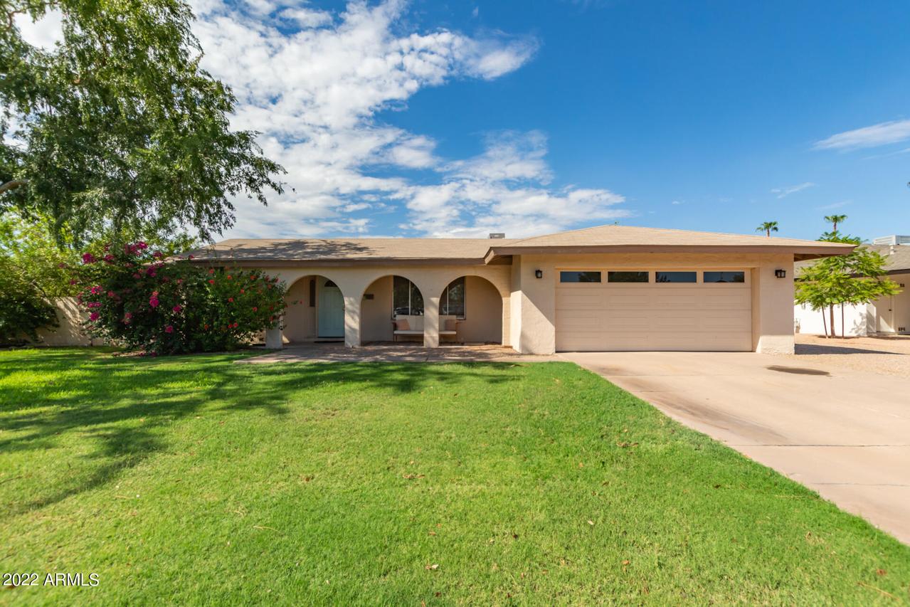 1960 E Hermosa Dr., Tempe, AZ 85282