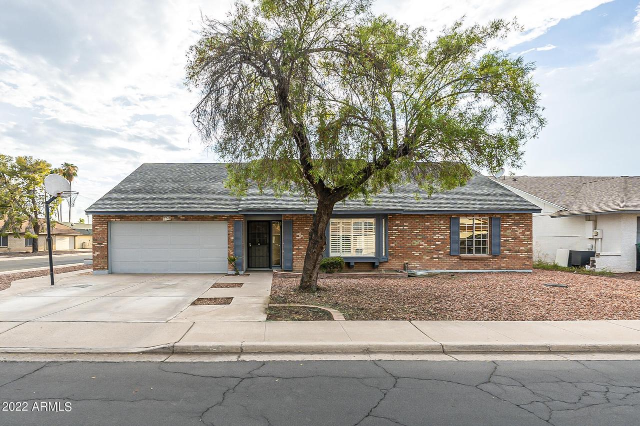 2748 S Davis, Mesa, AZ 85210