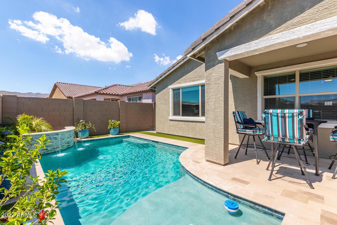 19607 W Badgett Ln., Litchfield Park, AZ 85340