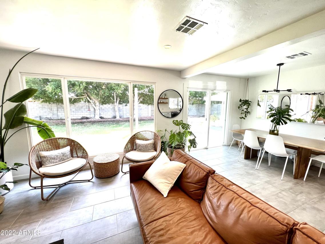 1915 E Rancho Dr., Phoenix, AZ 85016