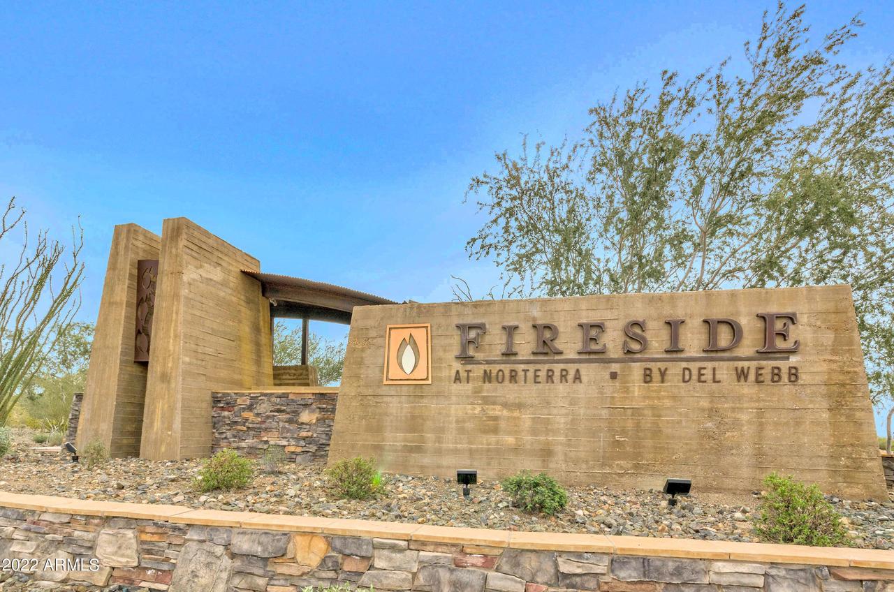 1537 W Oberlin Way, Phoenix, AZ 85085