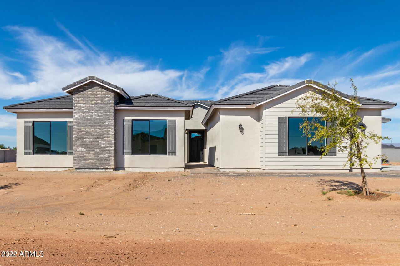 3976 E Weston Ln., San Tan Valley, AZ 85140