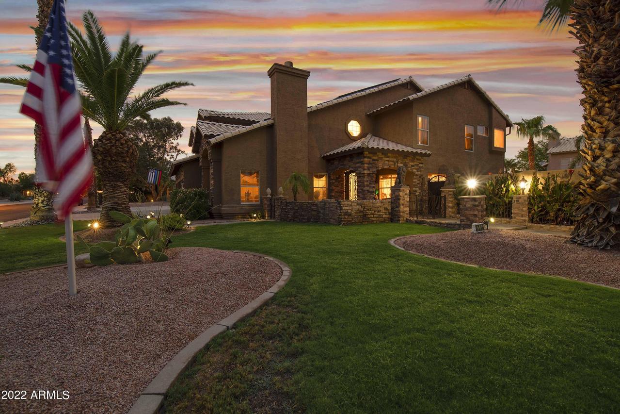1336 E Palo Blanco Way, Gilbert, AZ 85296