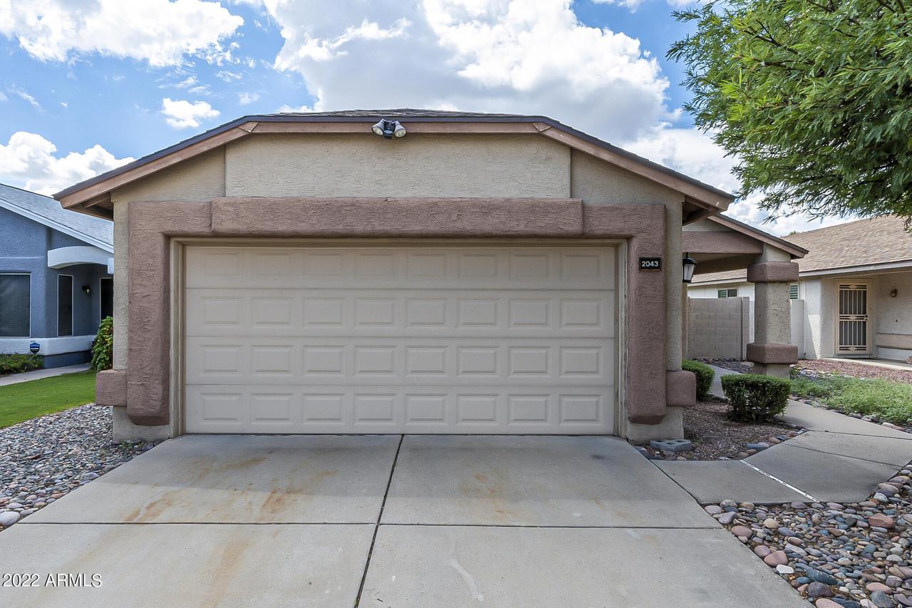 2043 E Paradise Ln., Phoenix, AZ 85022