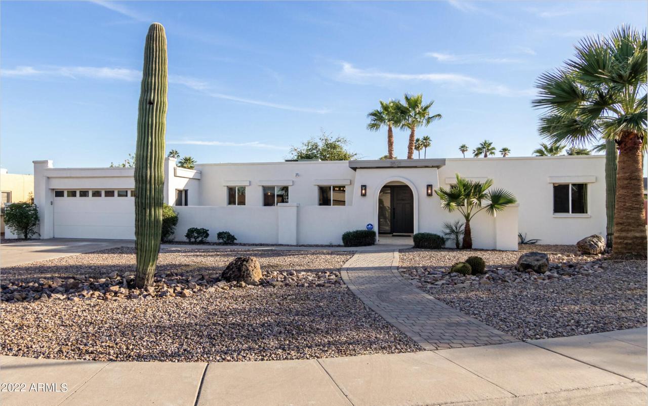 3521 E Cannon Dr., Phoenix, AZ 85028