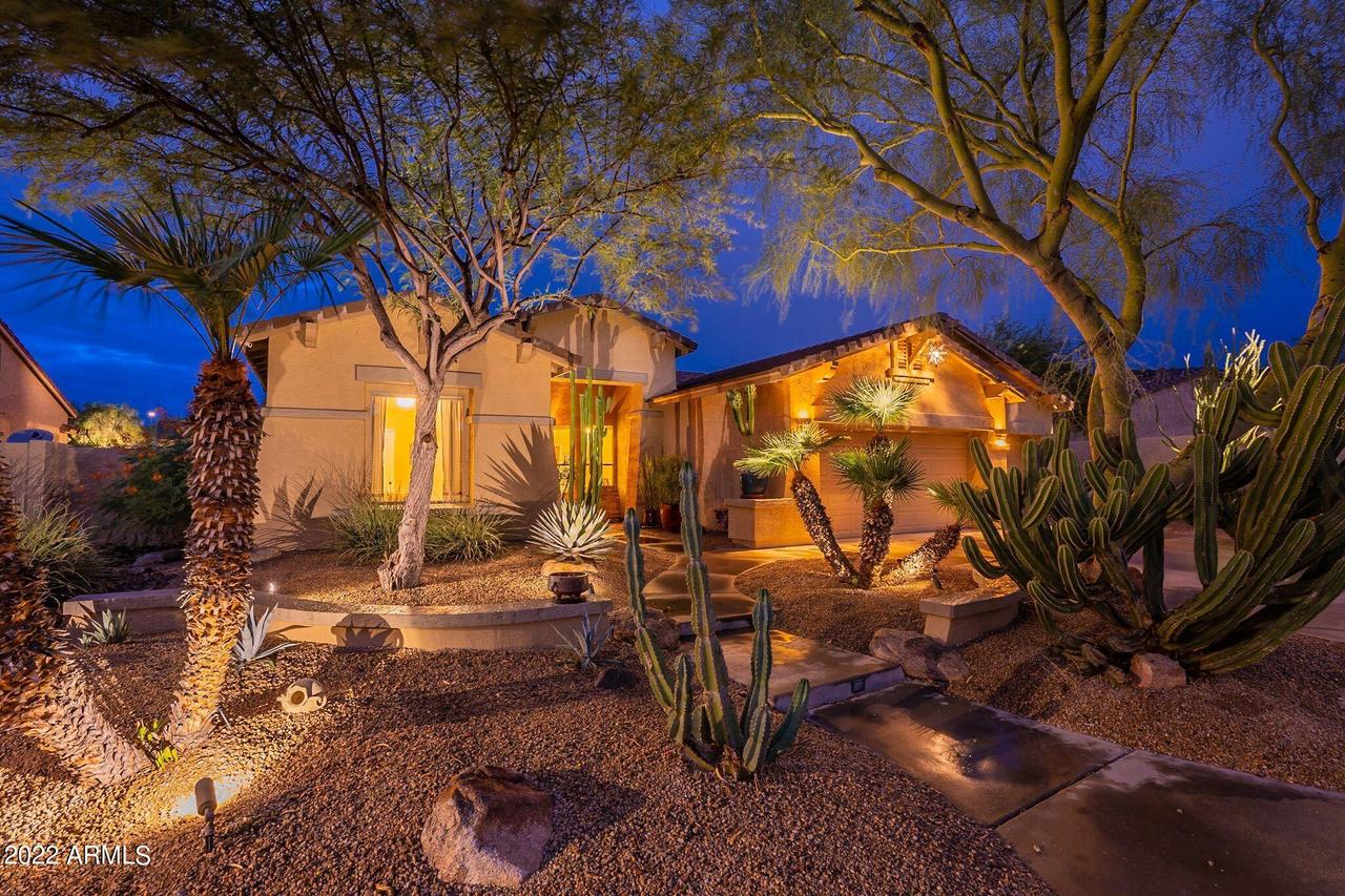 25824 N Fernbush Dr., Phoenix, AZ 85083