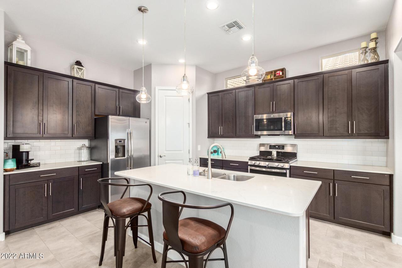 9763 E Thornbush Ave., Mesa, AZ 85212